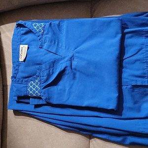 Reina medium scrub set